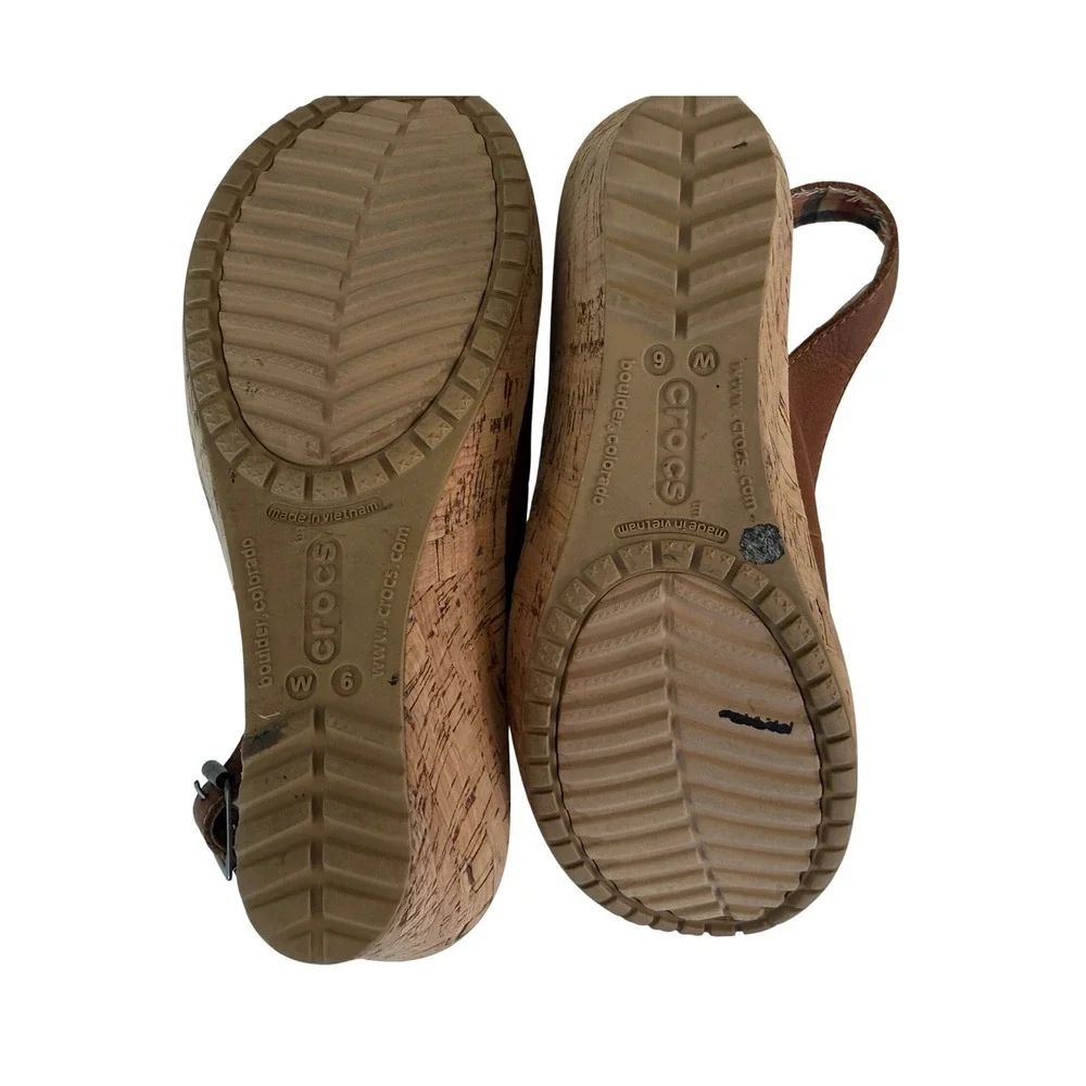 Crocs Leigh Wedge‎ Sandals Women Size 6 Brown Leather Plaid Boho Cottagecore